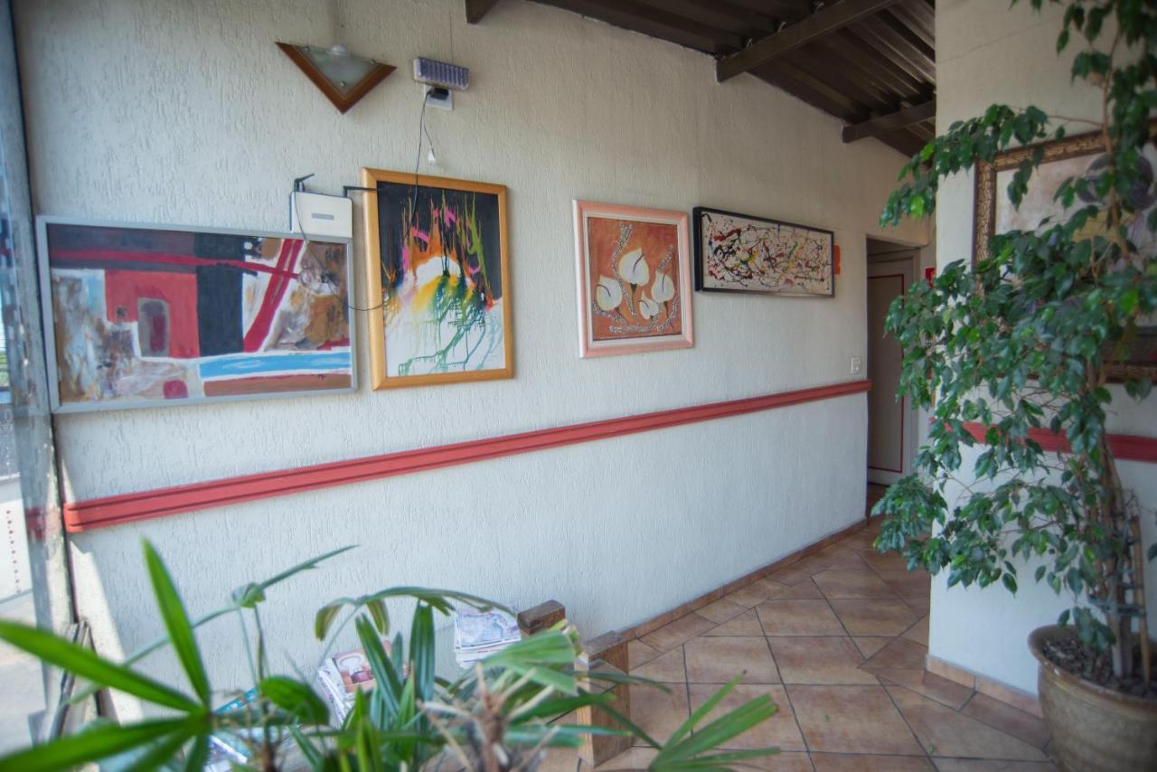 Giardino Hotel Itaquaquecetuba Luaran gambar